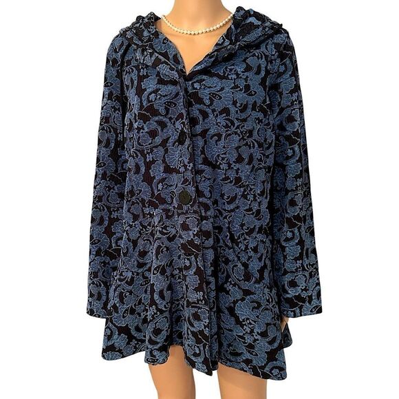 CMC USA Women’s Size Large Blue Tapestry Vintage Print Button up Long Jacket - Picture 1 of 14